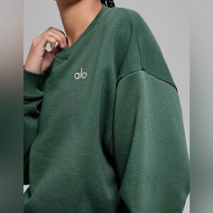ALO Yoga CLOVER Green Crewneck Sweater